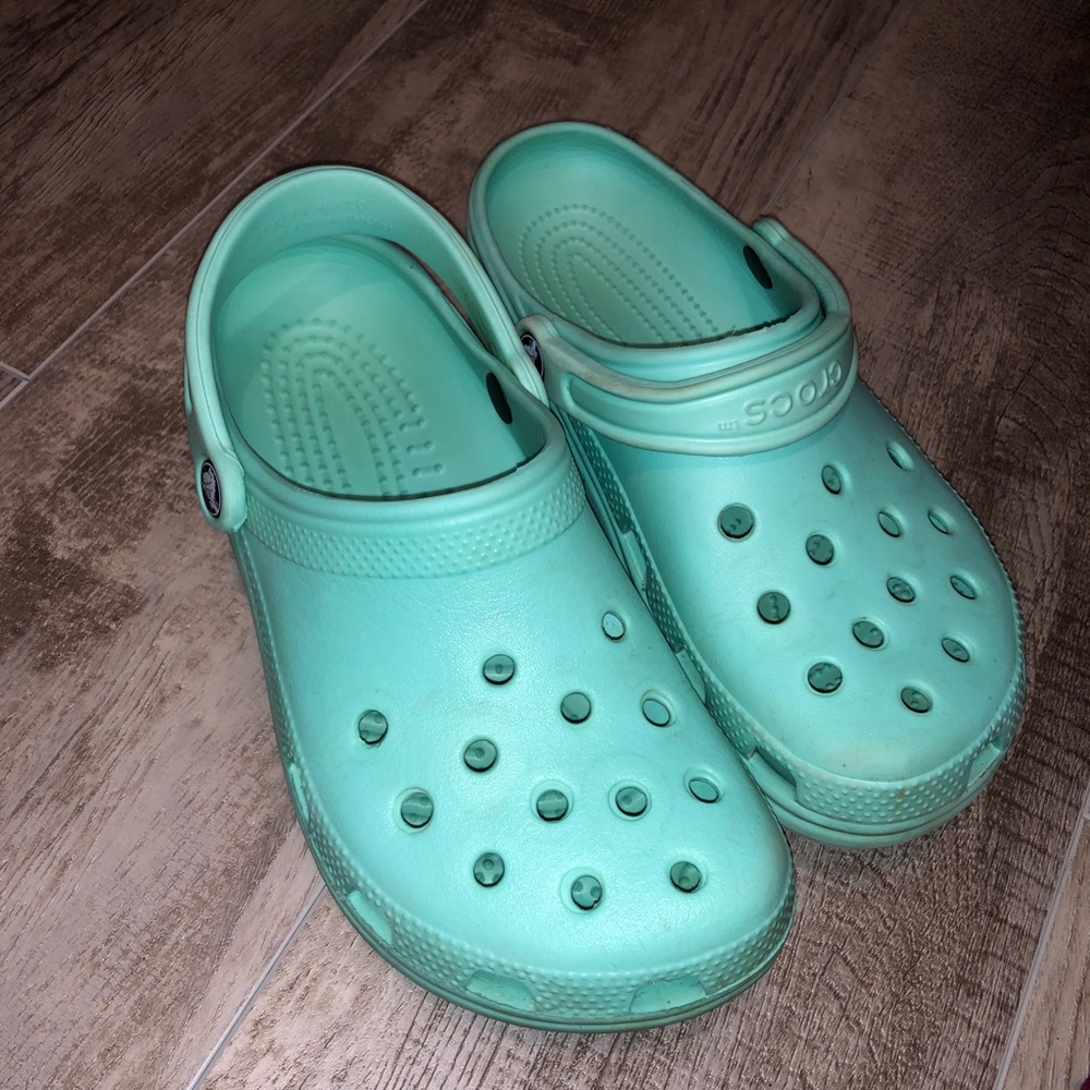Crocs